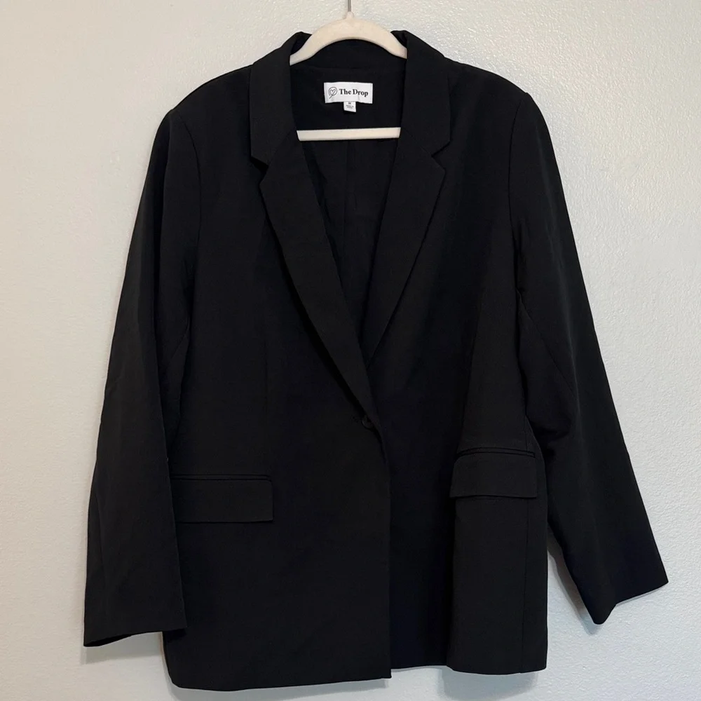 The Drop Blake Long Blazer in Black - Picture 2 of 9